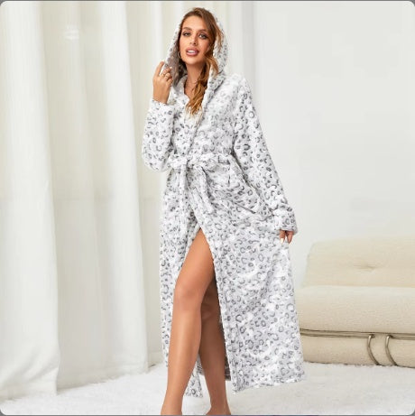 Local Stock Plush Oversize Winter Soft Warm Long Flannel Bathrobe With Hooded Women Thick Night Fleece Bath Robes Dressing